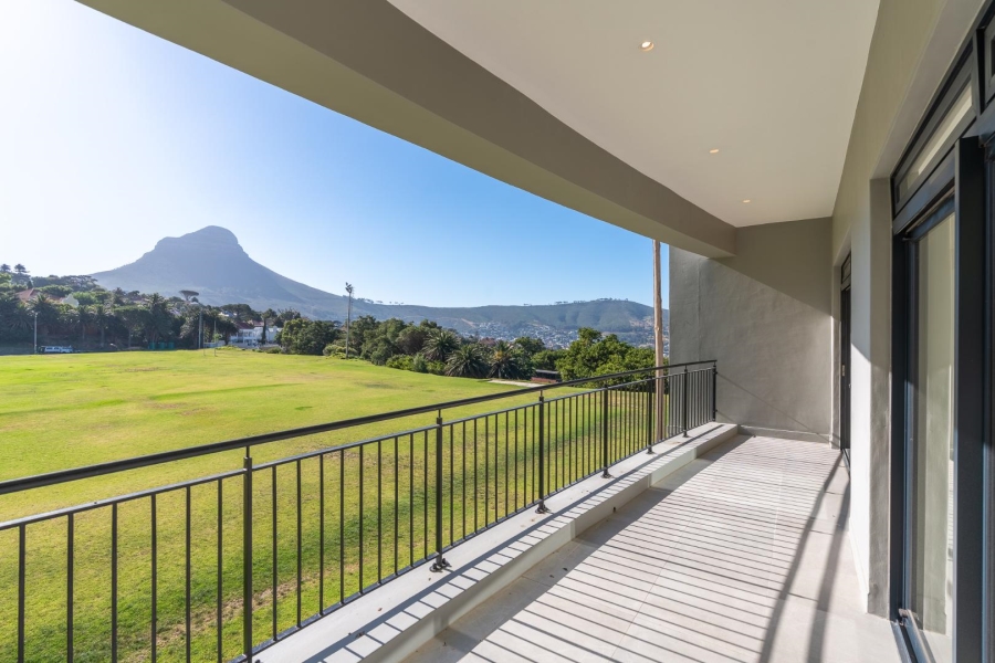 2 Bedroom Property for Sale in Oranjezicht Western Cape